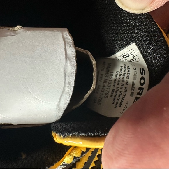 Women's SOREL Out N About III Waterproof Boot Yellow Ray/Sea Salt - Picture 16 of 16